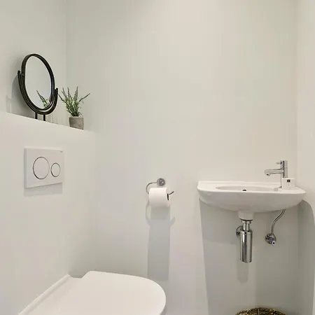 Huswell - Spacious Family Retreat With Terrace Сasa de vacaciones Ostende