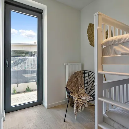 Huswell - Spacious Family Retreat With Terrace * Ostende