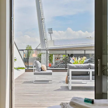 Huswell - Spacious Family Retreat With Terrace * Ostende