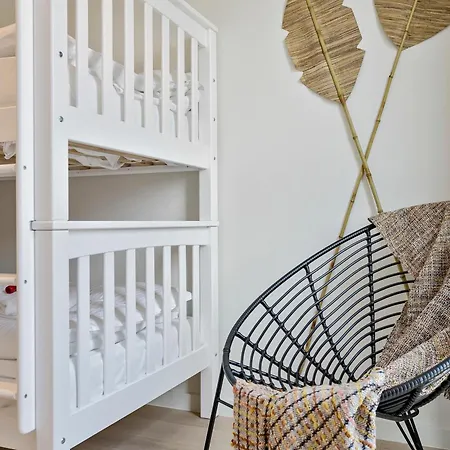 Huswell - Spacious Family Retreat With Terrace Сasa de vacaciones *